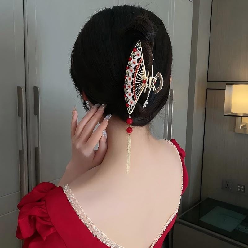 Temperament Flower Pearl Inlaid Tassel Fan Shaped Hair Claw