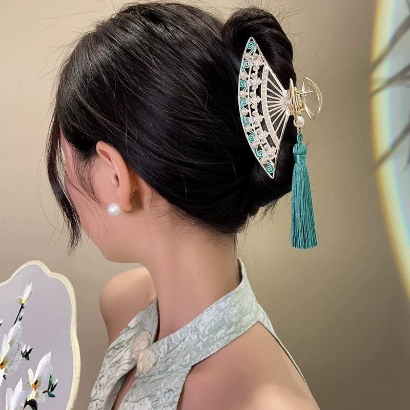 Temperament Flower Pearl Inlaid Tassel Fan Shaped Hair Claw