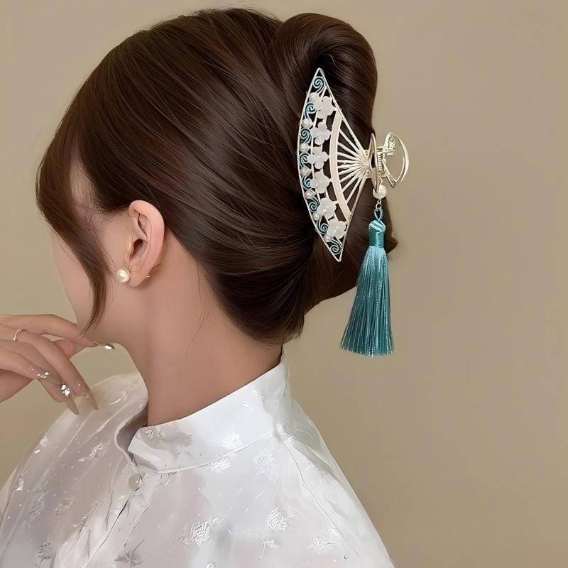 Temperament Flower Pearl Inlaid Tassel Fan Shaped Hair Claw