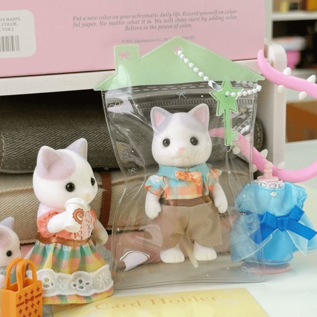 Tiny House Candy Bag Kpop Keychain Photocard Holder - ArtGalleryZen