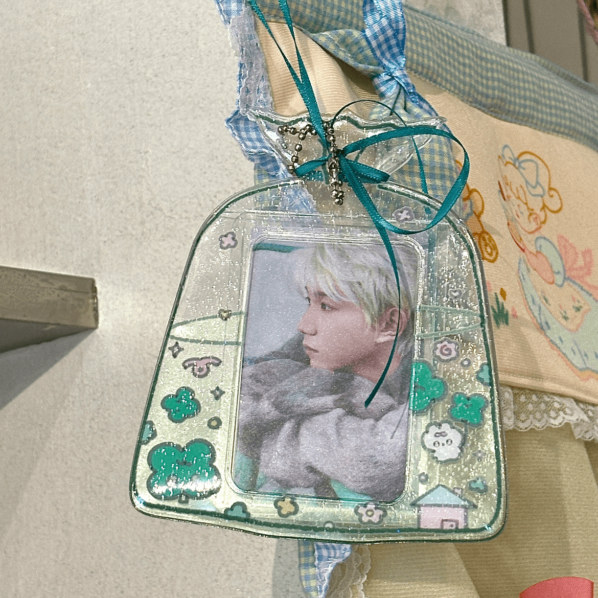 Transparent Goldfish Bowl Candy Bag Kpop Keychain Photocard Holder - ArtGalleryZen