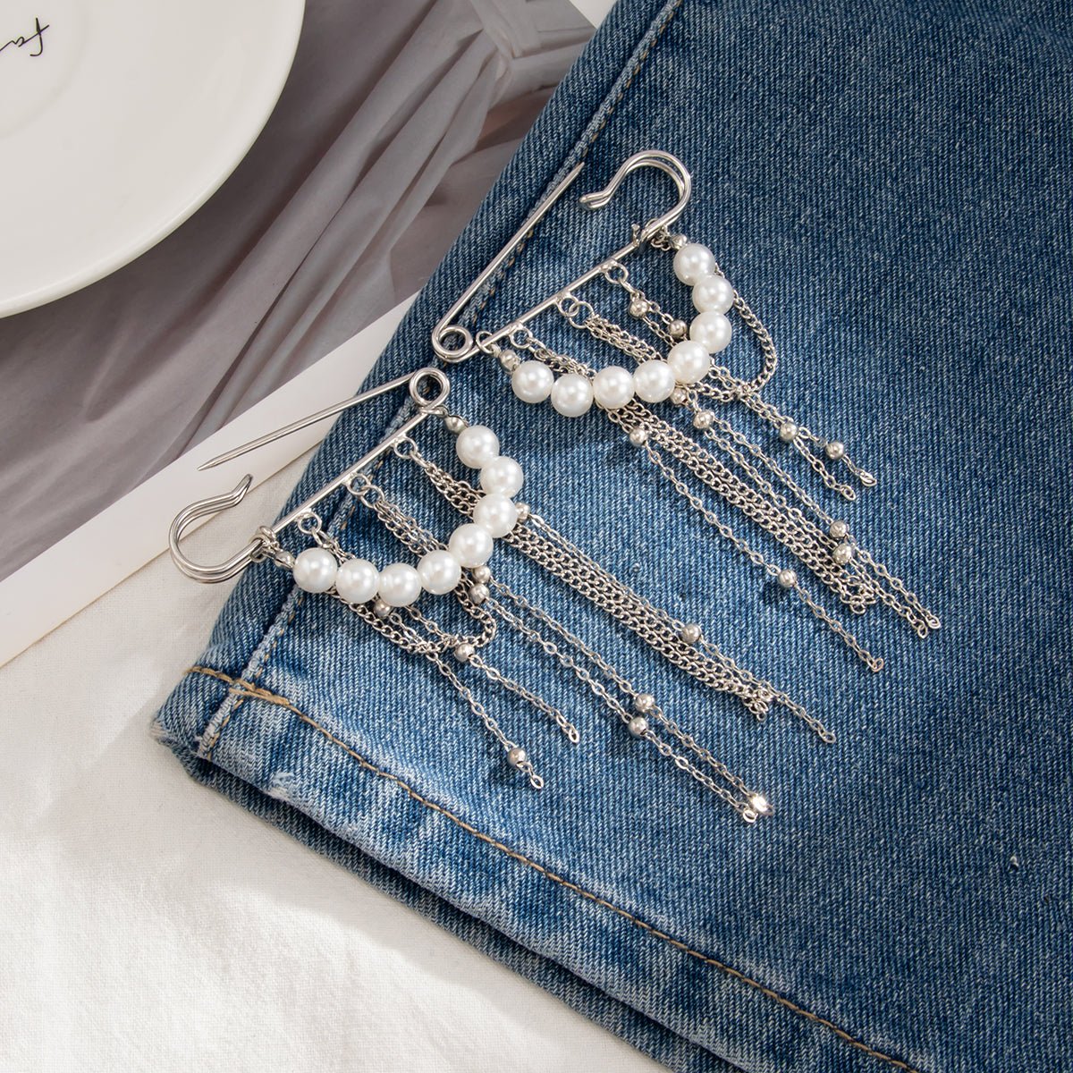 Trendy 2pcs Pearl Tassel Trouser Pin Set - ArtGalleryZen