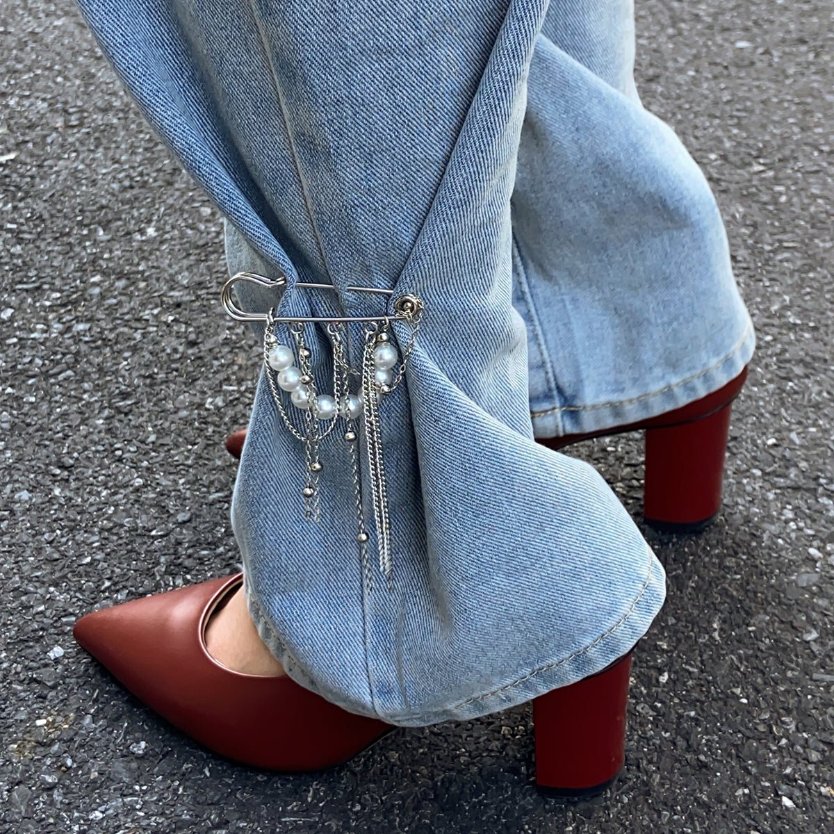 Trendy 2pcs Pearl Tassel Trouser Pin Set - ArtGalleryZen