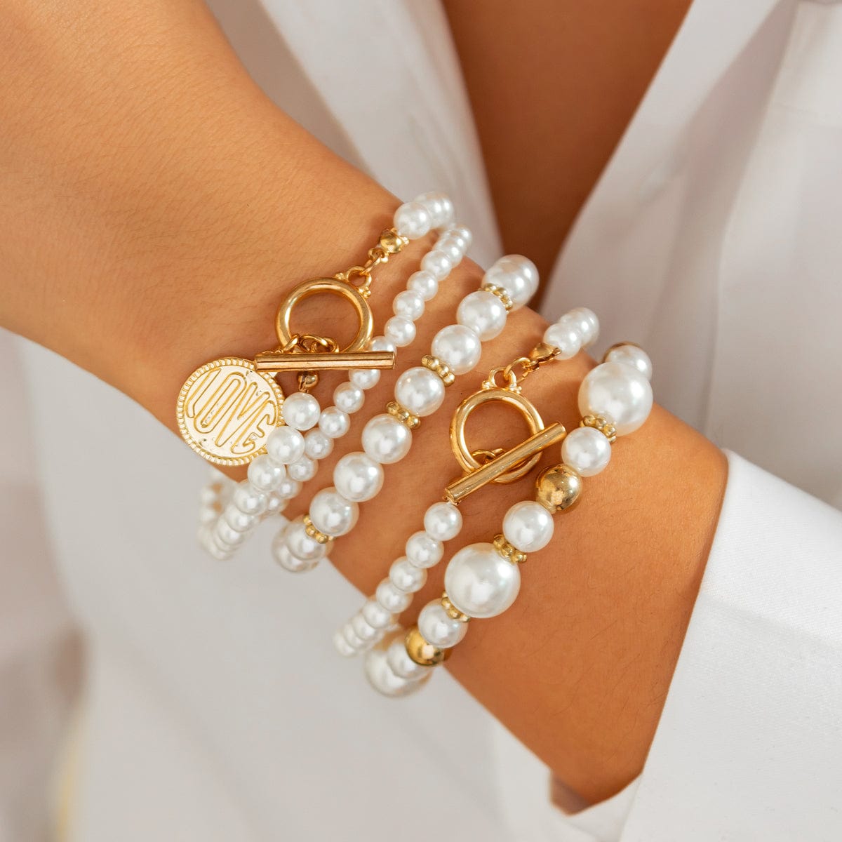 Trendy 5pcs Toggle Clasp Love Round Disk Charm Pearl Chain Bracelet Set