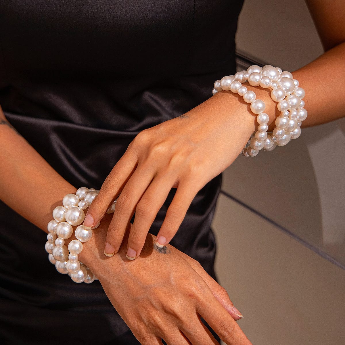 Trendy 7 Pieces Pearl Stretch Bracelet Set