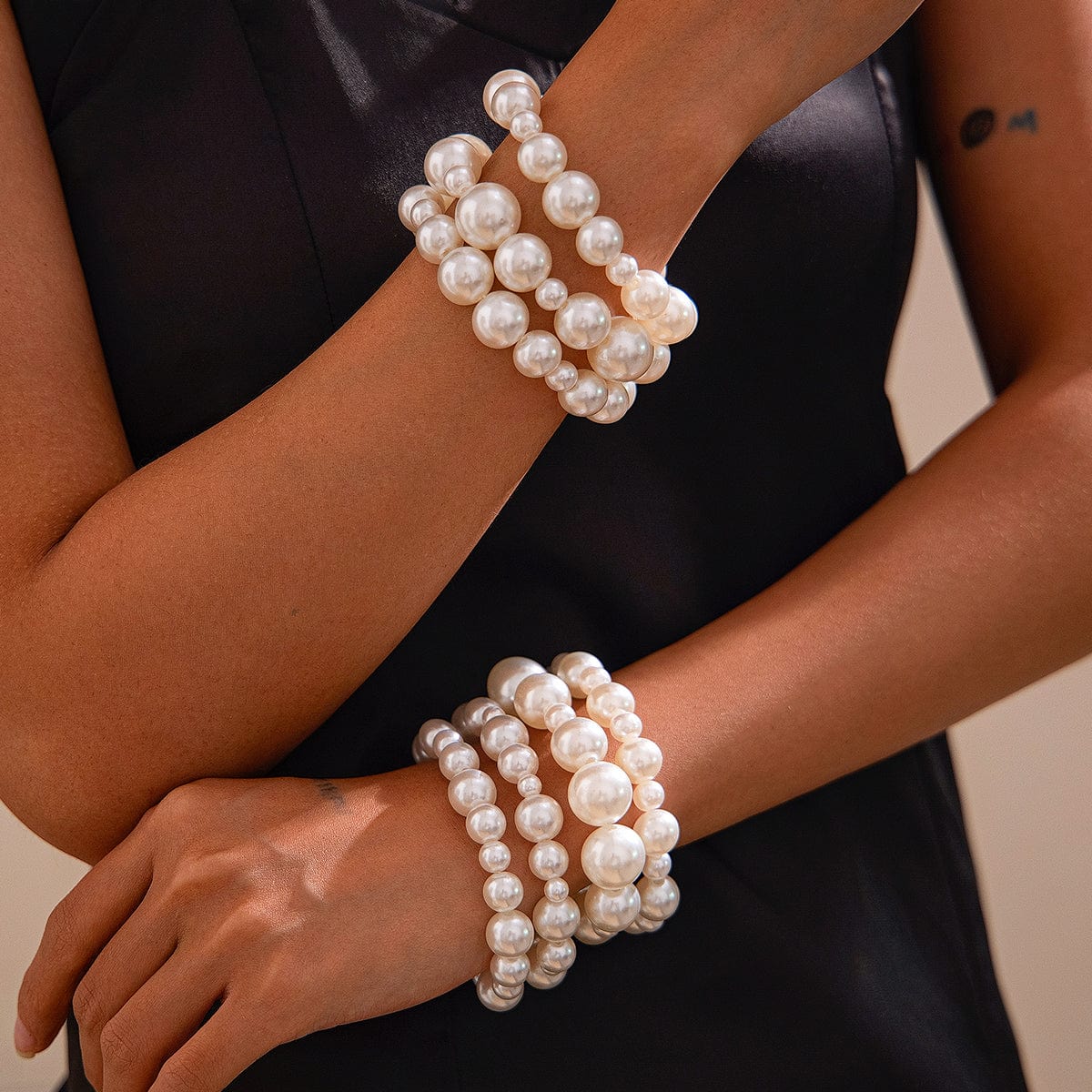 Trendy 7 Pieces Pearl Stretch Bracelet Set