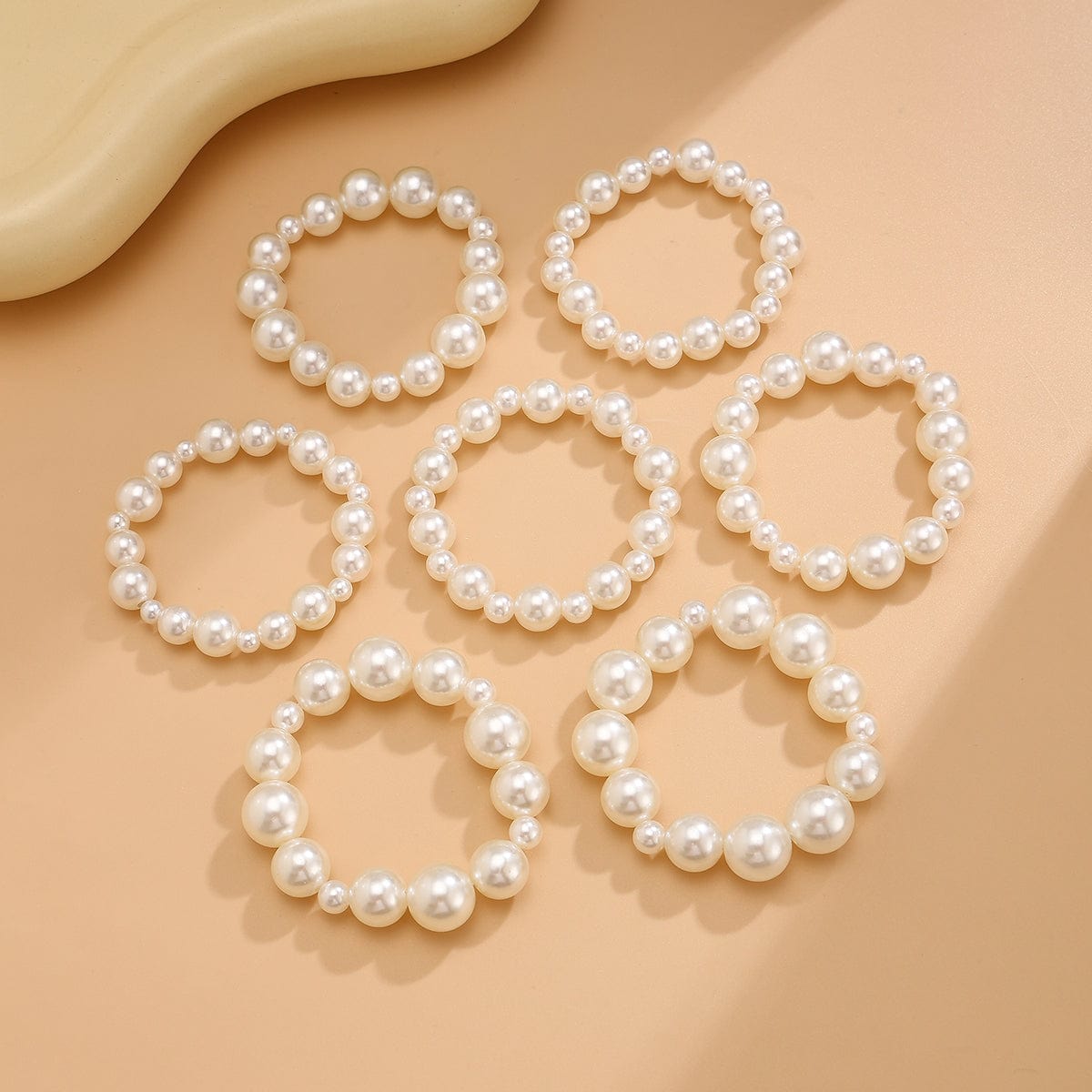 Trendy 7 Pieces Pearl Stretch Bracelet Set