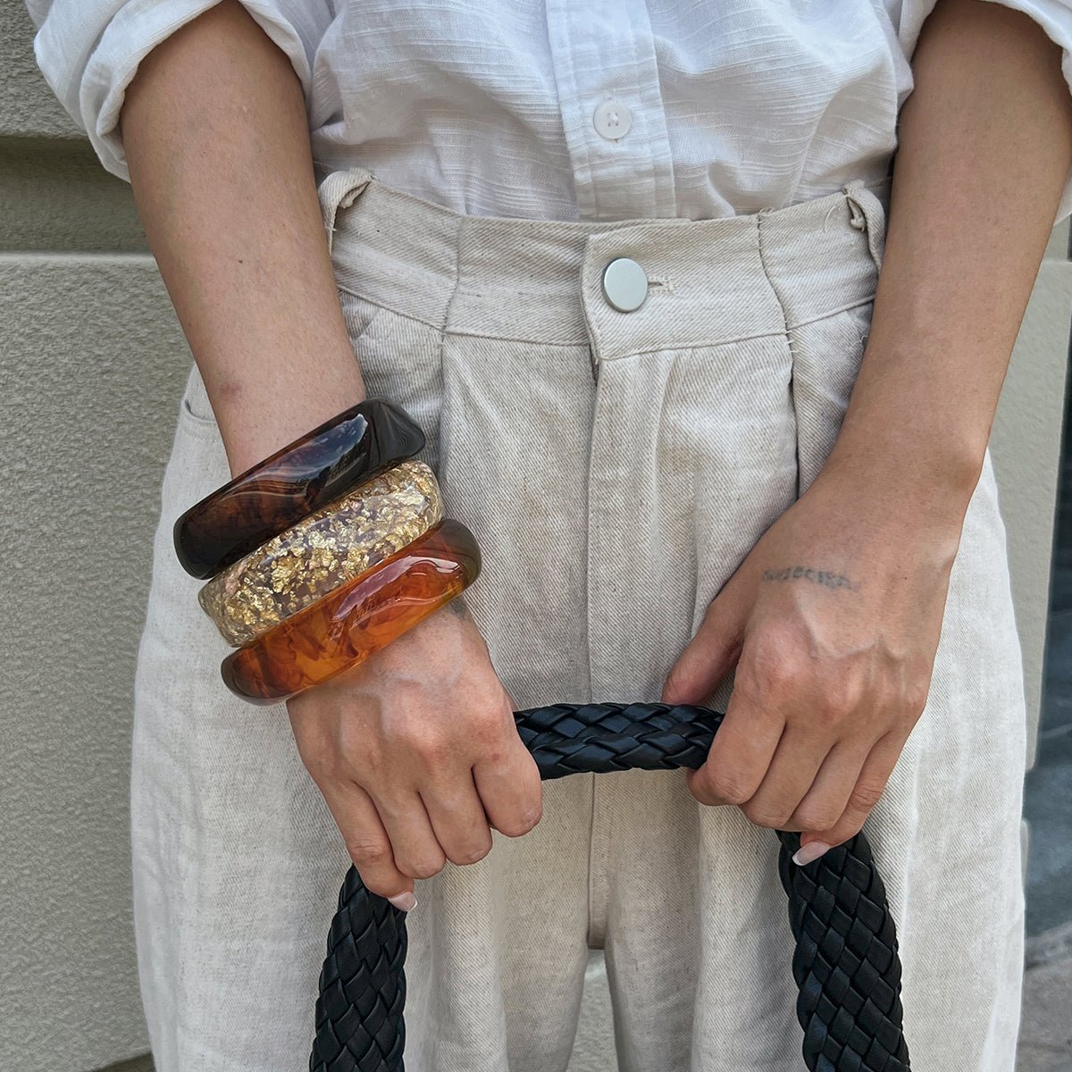 Trendy Chunky Gold Foil Amber Bangle Bracelet - ArtGalleryZen