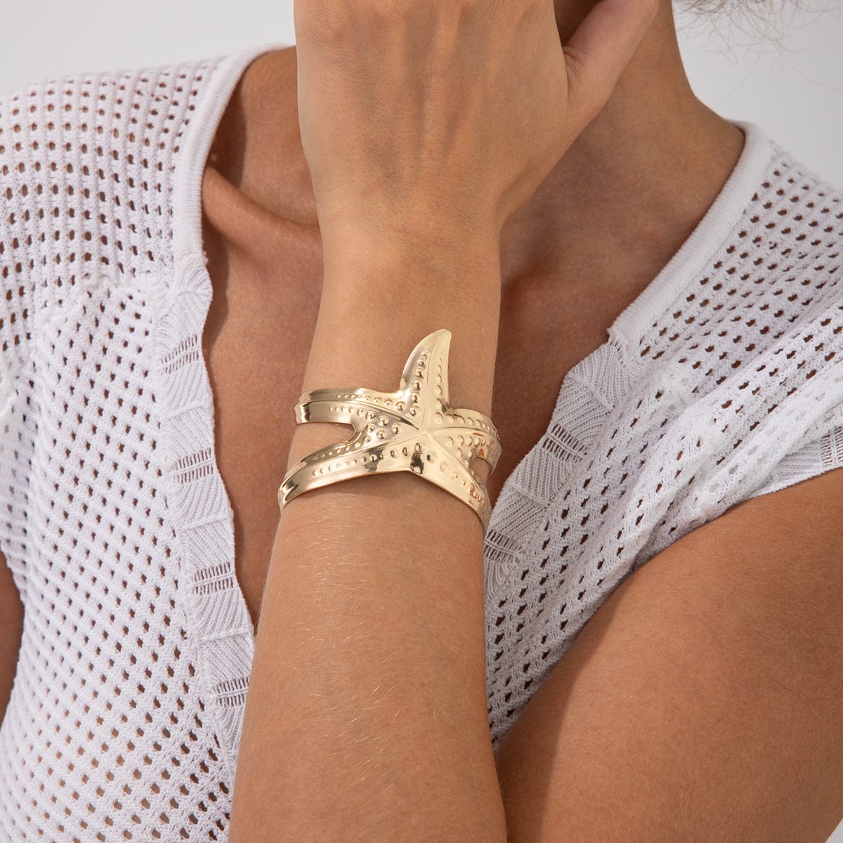 Trendy Chunky Starfish Bangle Bracelet - ArtGalleryZen