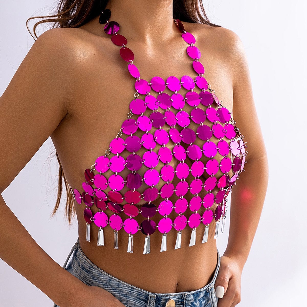 2023 New Design Pink Disc Chainmail Halter Body Chain Bralette Faux Gem  Iridescent Mirrored Circle Sequin Bra Tops