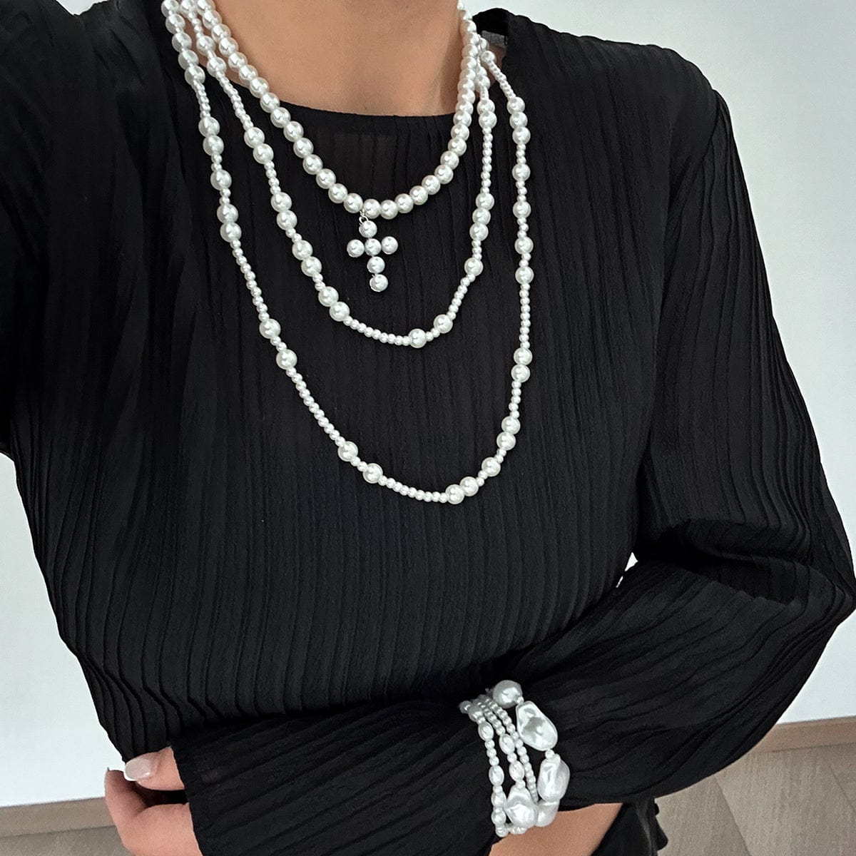 Trendy Layered Cross Pendant Pearl Chain Necklace Set