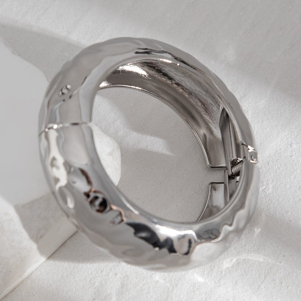 Trendy Metallic Textured Bangle Bracelet