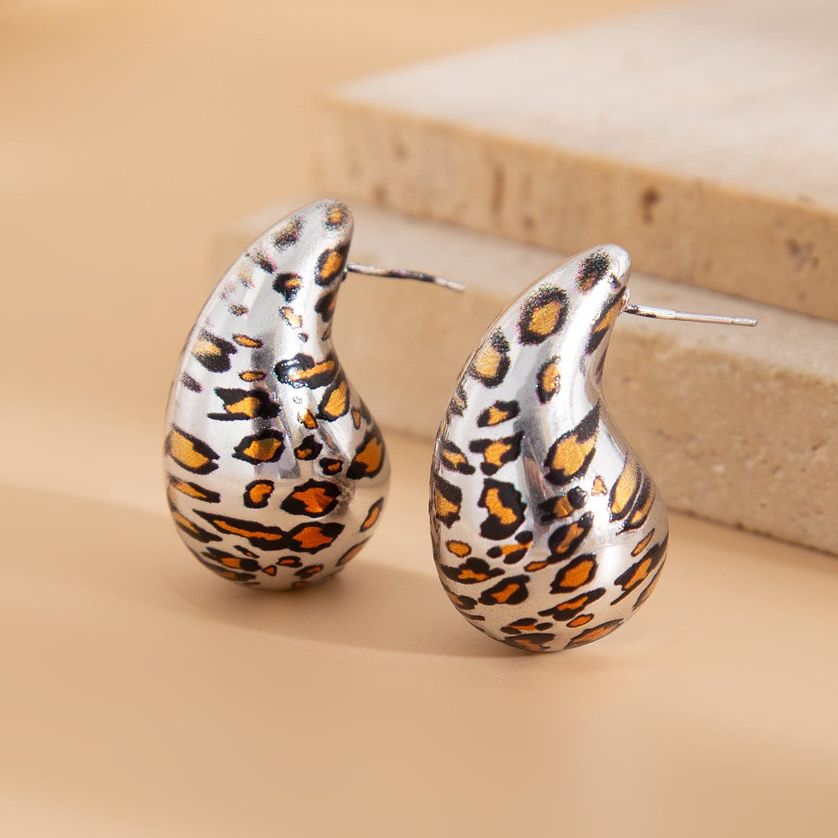 Trendy Silver Tone Leopard Waterdrop Stud Earrings