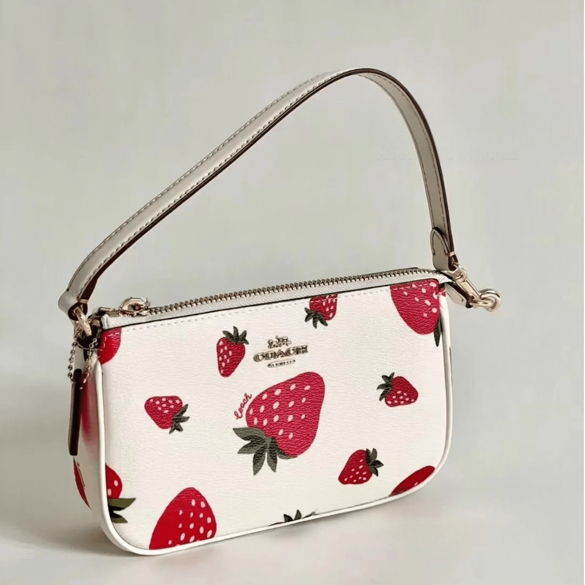 Trendy Strawberry Leather Shoulder Bag - ArtGalleryZen