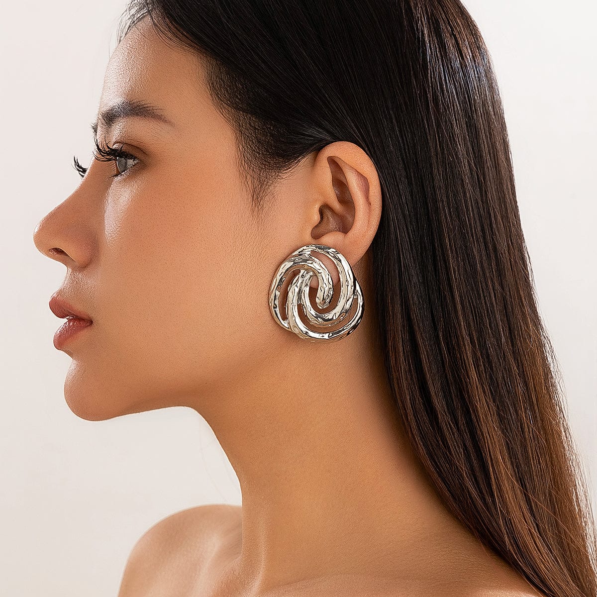 Trendy Textured Hollow Spiral Pattern Stud Earrings