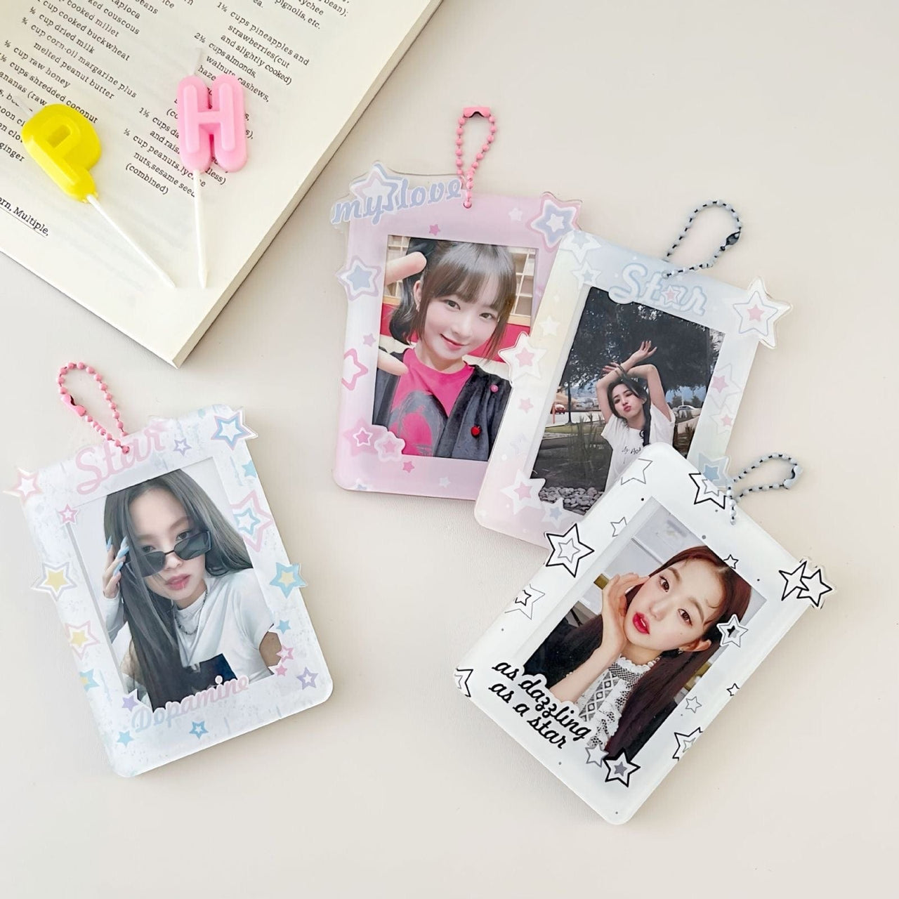 Y2K Star Kpop Keychain Acrylic Photocard Holder - ArtGalleryZen