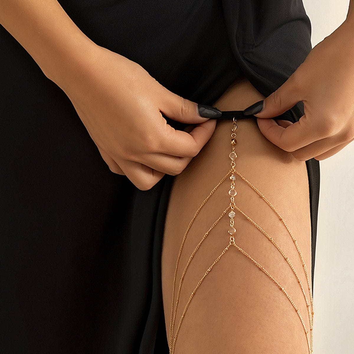 Bohemian Layered Rhinestone Inlaid Elastic Saturn Thigh Leg Chain - ArtGalleryZen