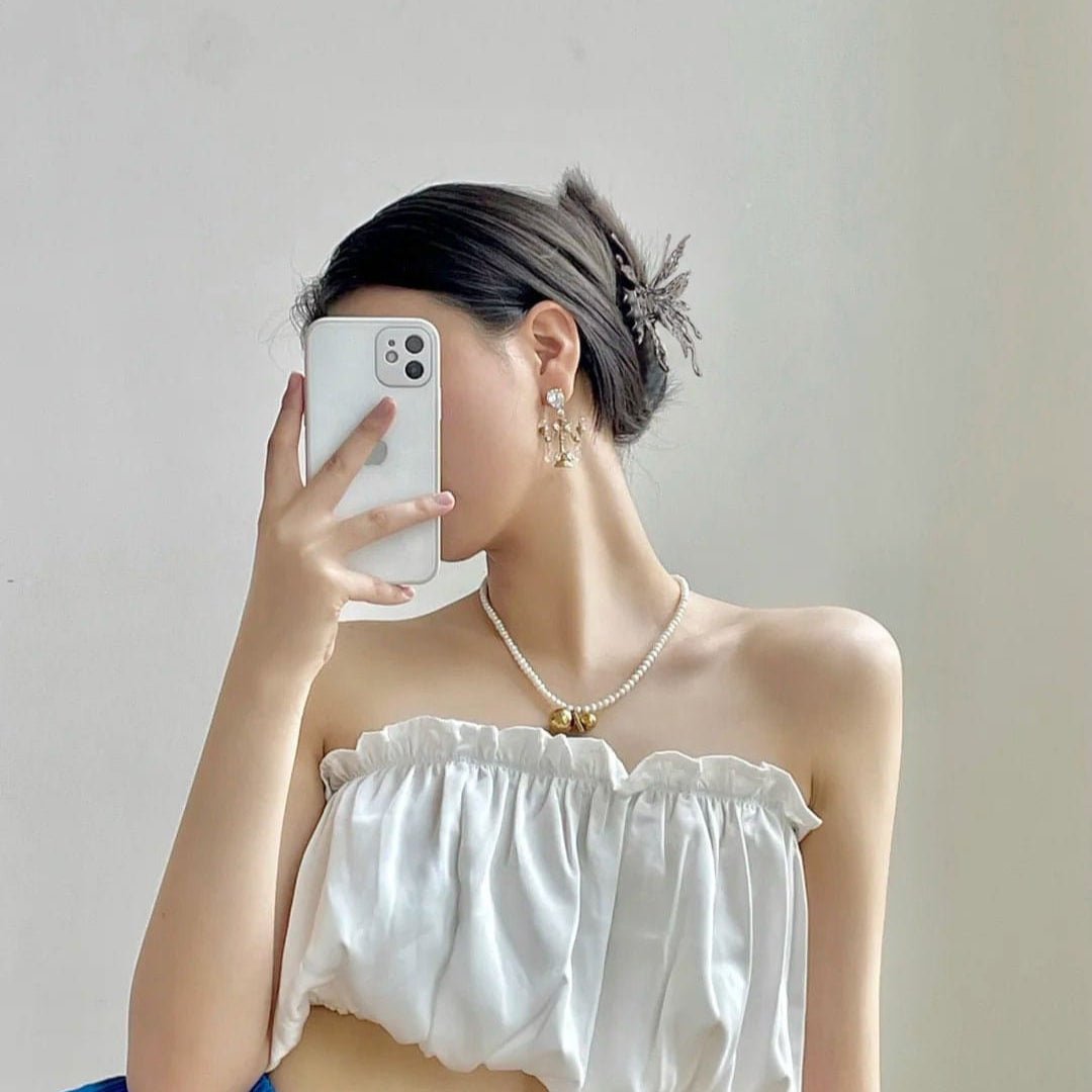 Chic Abstract Hollow Butterfly Chignon Claw Clip Hair Clip - ArtGalleryZen