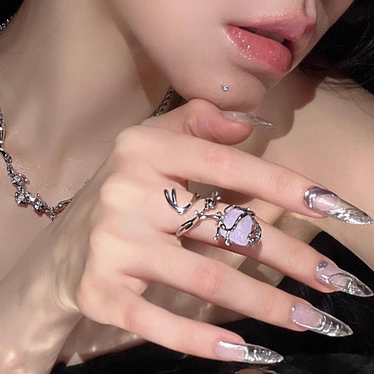 Chic Adjustable Purple Raw Crystal Rose Ring - ArtGalleryZen