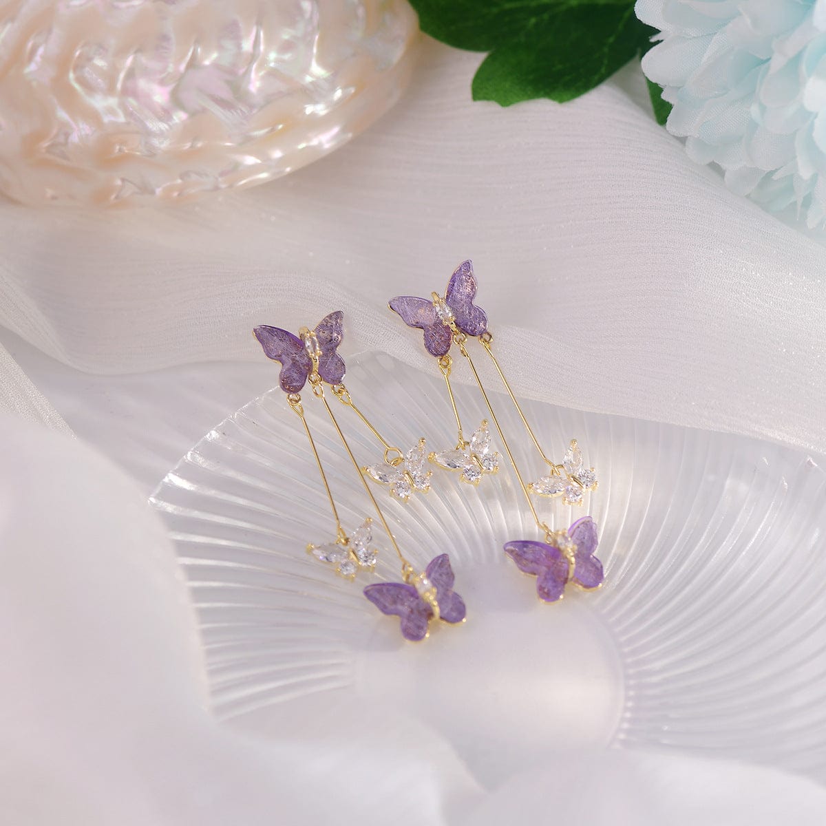 Chic Crystal Butterfly Dangle Earrings – ArtGalleryZen