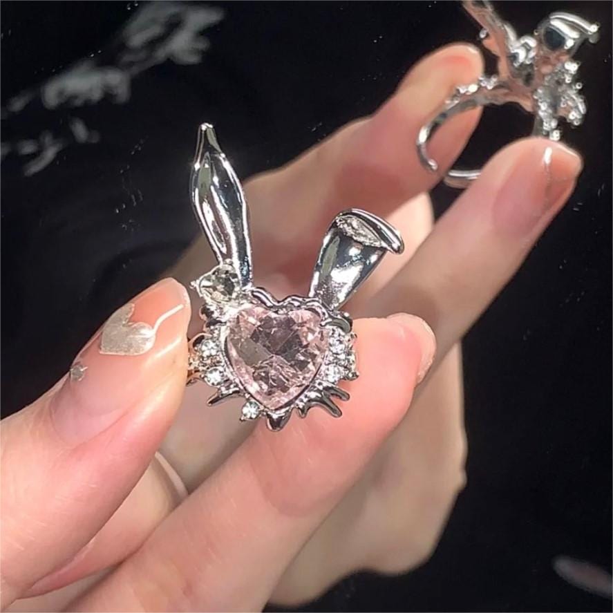 Chic CZ Inlaid Crystal Bunny Heart Ring – ArtGalleryZen