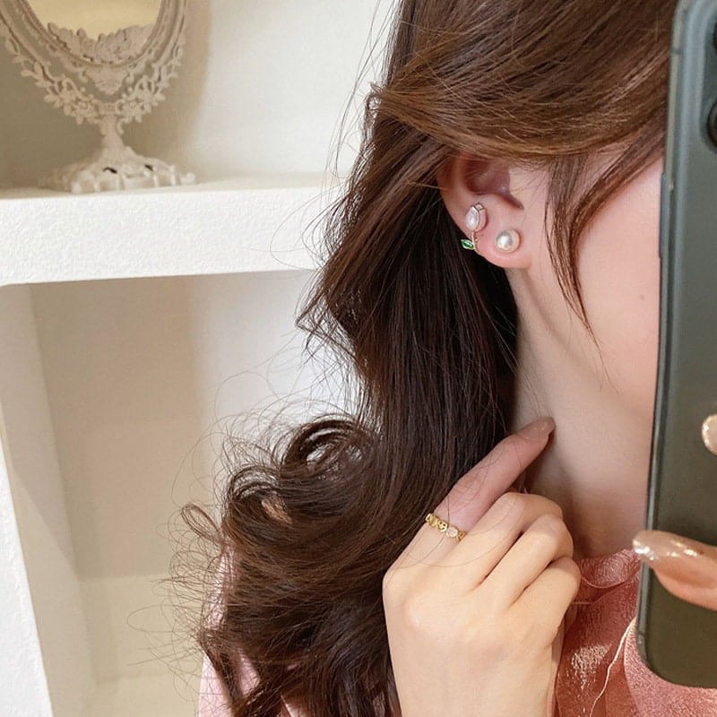 Chic Enamel Tulip Pearl Earrings - ArtGalleryZen