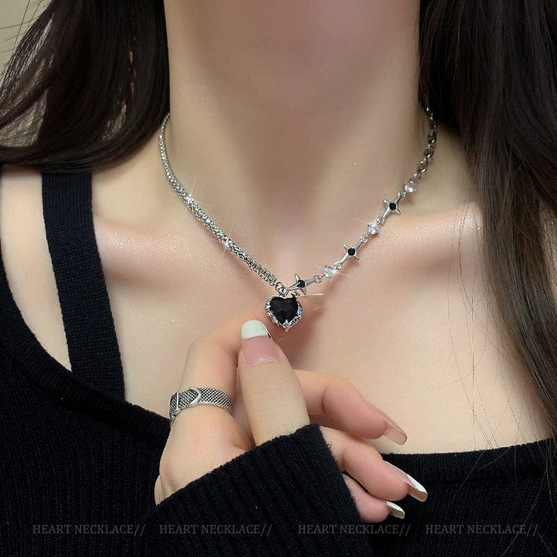 Black onyx heart necklace on Craiyon