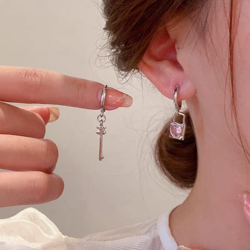 Chic Pink Crystal Heart Dangling Key Lock Huggie Hoop Earrings - ArtGalleryZen