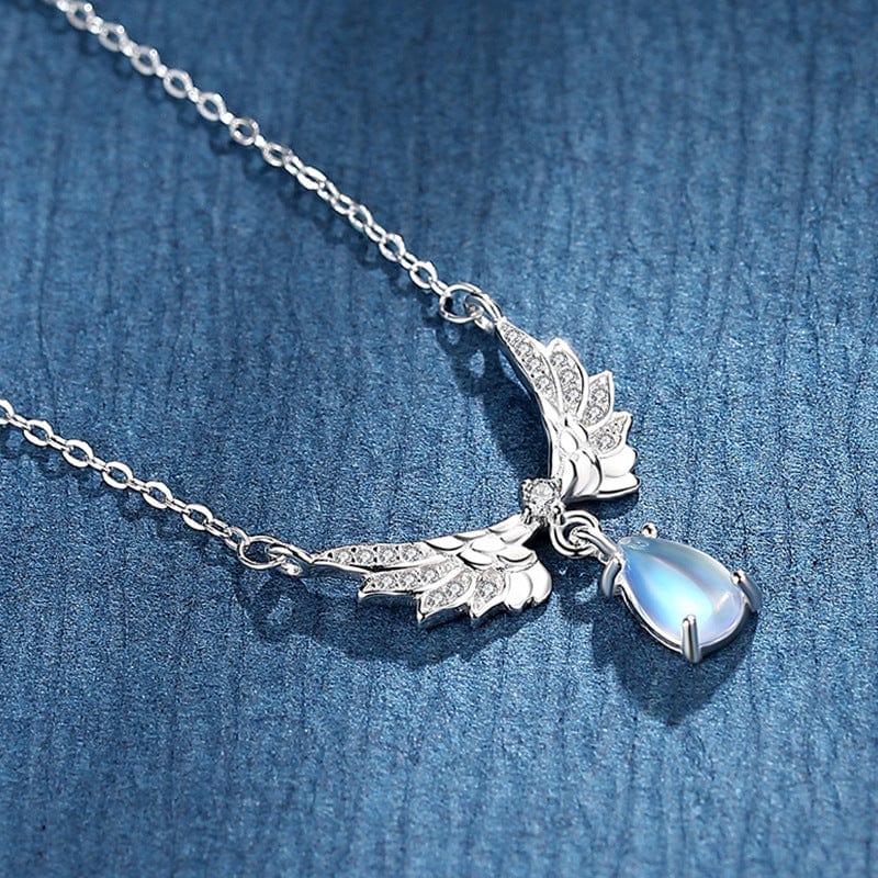 Dainty CZ Inalid Crystal Waterdrop Angel Wings Necklace