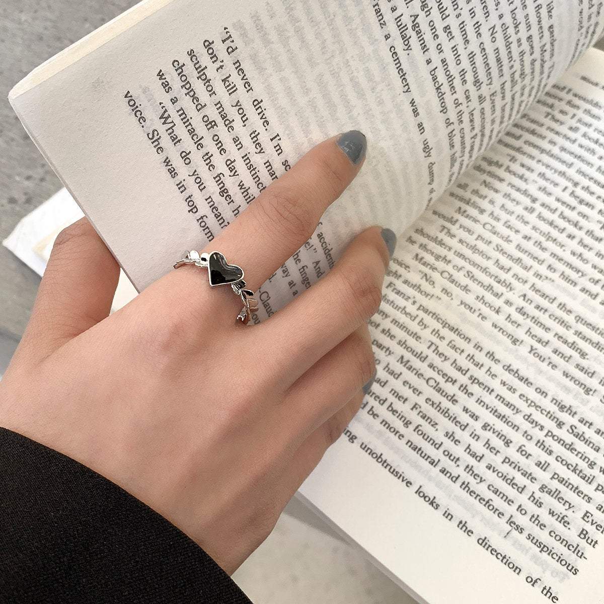 Dainty Silver Plated Black Heart Ring - ArtGalleryZen