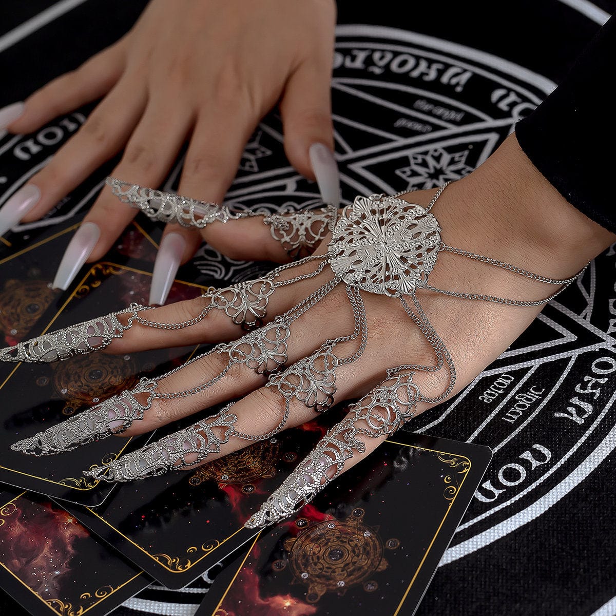 Gothic Dark Nail Fingers Hand Armor Nails Claws Bracelet - ArtGalleryZen