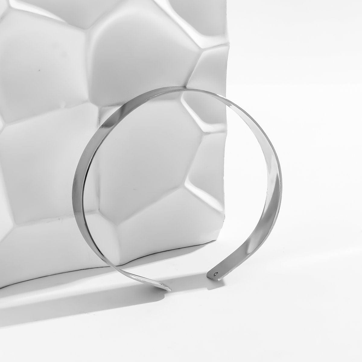 Minimalist Hammered Upper Arm Cuff - ArtGalleryZen